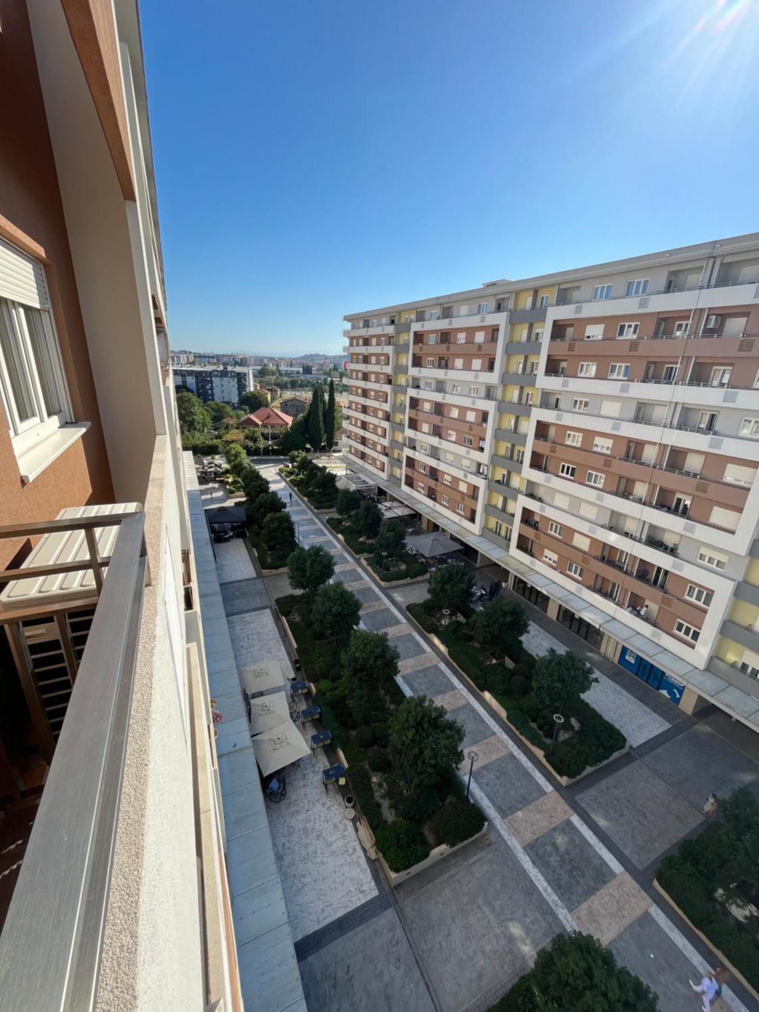 Apartments Centrale 28 Podgorica Rum bild